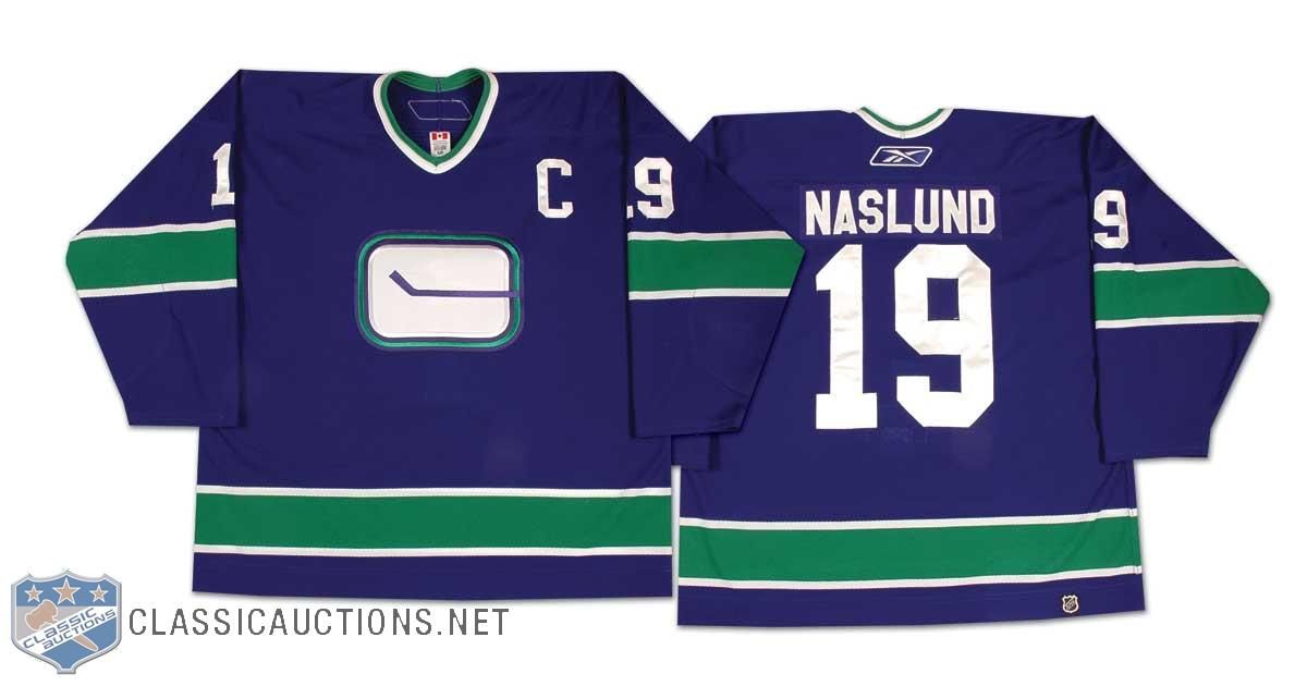 2000-01 Markus Naslund Vancouver Canucks Game Worn Jersey - Hockey Fights  Cancer - NHL/NHLPA Letters