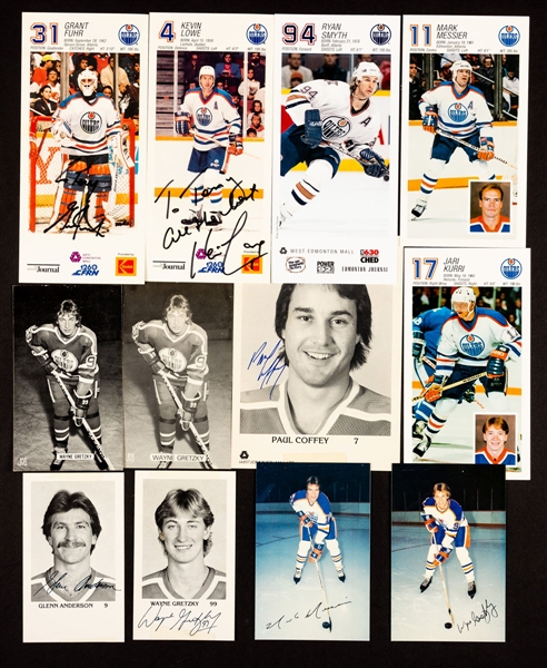 Edmonton Oilers 1979-80 to 2004-05 Postcard and Team Card Collection of 690+ including 34 Signed 