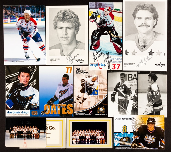 Washington Capitals 1974-75 to 2006-07 Postcard and Team Card Collection of 660+ including 71 Signed