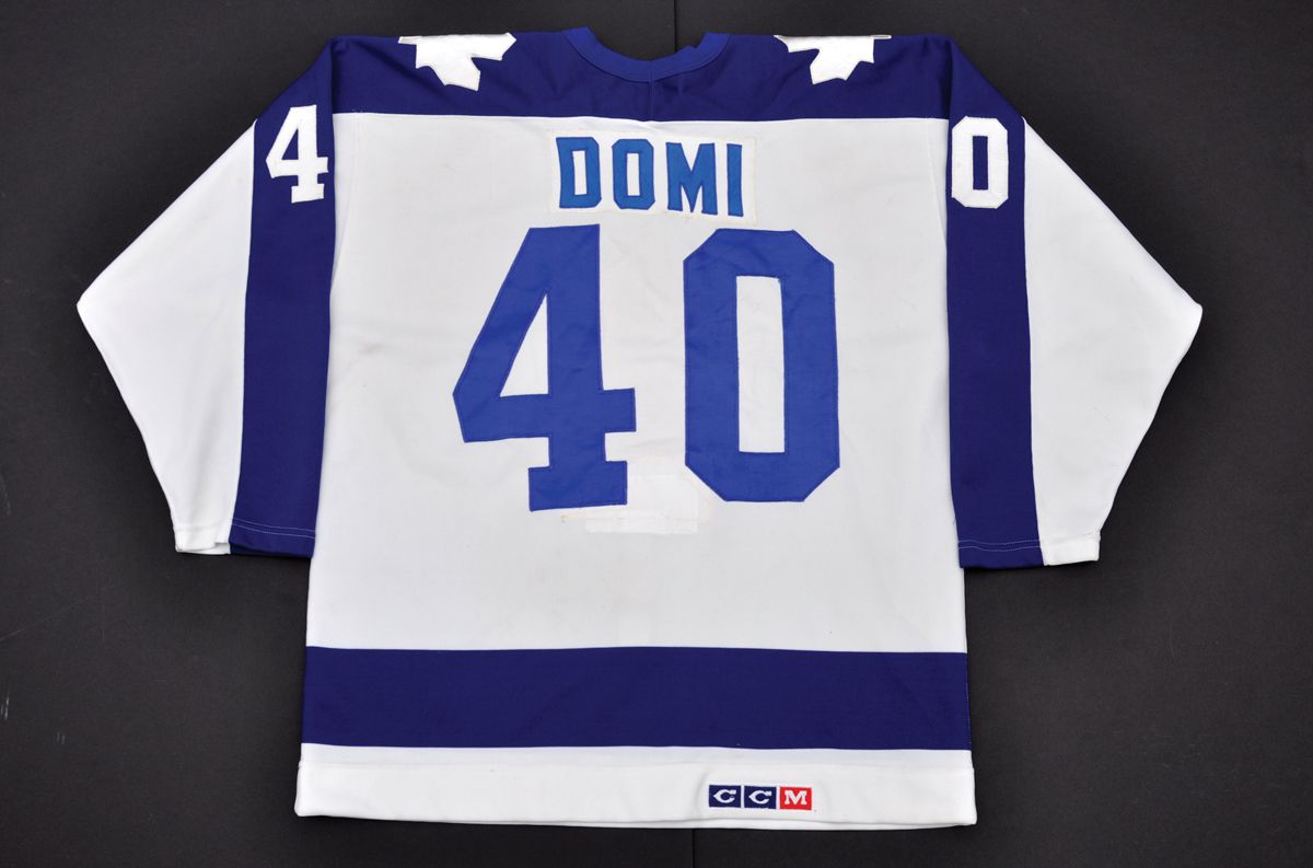 2001-02 Tie Domi Toronto Maple Leafs Game Worn Jersey – Photo