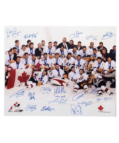 Team Canada 2002 Salt Lake City Winter Olympics Team-Signed Photo by 17 with Brodeur, Lemieux and Yzerman (16" x 20") 