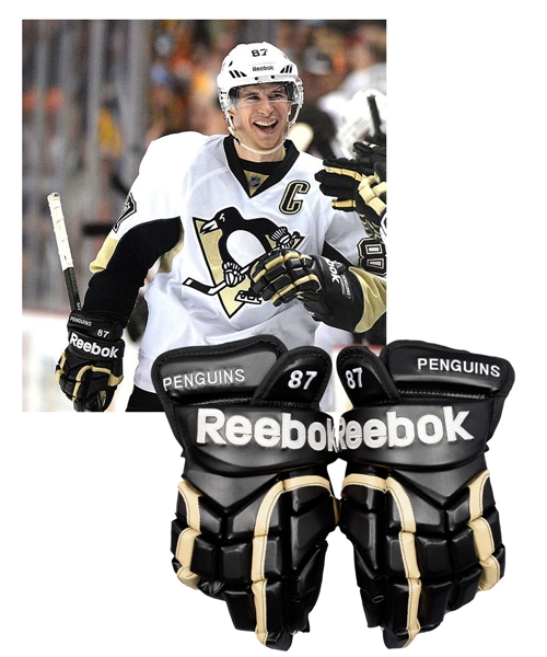Sidney Crosbys 2013-14 Pittsburgh Penguins Reebok Game-Issued Gloves with COA