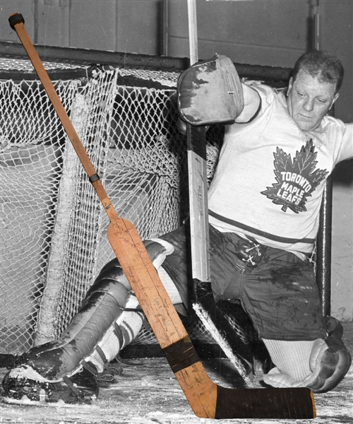Turk Brodas 1940s Toronto Maple Leafs Signed Game-Used Stick