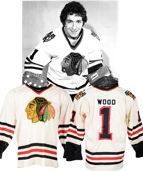 Mike Veisors 1978-79 Chicago Black Hawks Game-Worn Jersey - Team Repairs! - Photo-Matched!