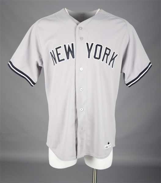David Robertsons 2014 New York Yankees Signed Game-Worn Jersey with Steiner LOA - MLB Authenticated