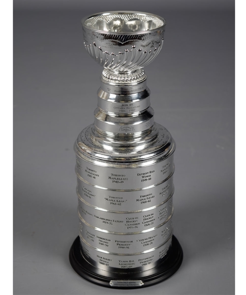 Tampa Bay Lightning 2003-04 Danbury Mint Miniature Stanley Cup Trophy (13") 