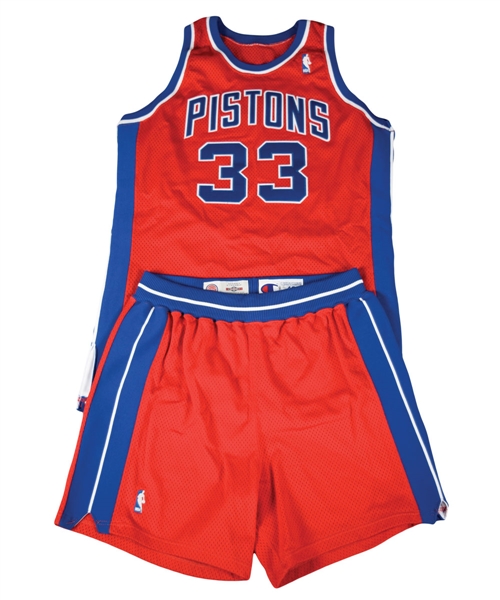Grant Hills 1995-96 Detroit Pistons Signed Game-Worn Jersey and Trunks
