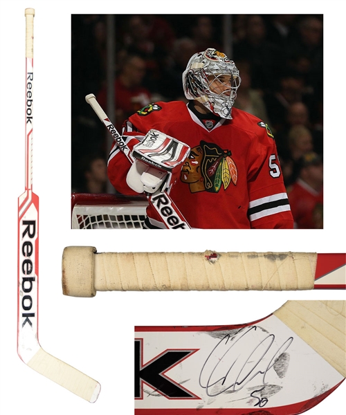 Corey Crawfords 2012-13 Chicago Black Hawks Signed Reebok Game-Used Stick - Stanley Cup Championship Season!