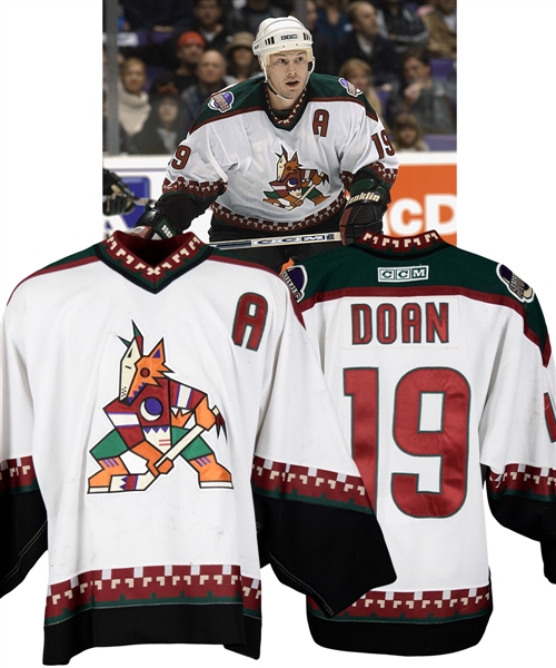 Shane Doans 2001-02 Phoenix Coyotes Signed Game-Worn Alternate Captains Jersey with LOA - Nice Game Wear!