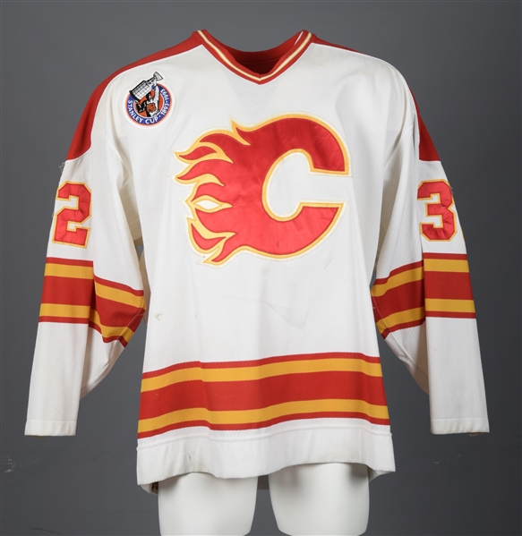 Chris Lindbergs 1992-93 Calgary Flames Game-Worn Jersey with Team LOA - Centennial Patch!