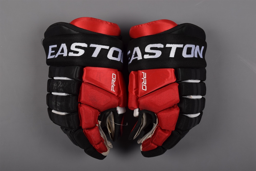 Brett Hulls Signed 2014 "Wayne Gretzky Fantasy Camp XII" Easton Pro Game-Used Gloves
