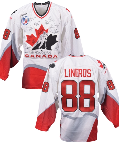 Eric Lindros 1996 World Cup of Hockey Team Canada Team-Signed Jersey by 31 Including Lindros, Gretzky and Messier with His Signed LOA
