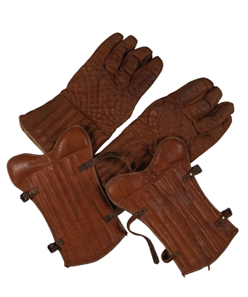 Rare 1910s Hockey Shin Guards plus 1910s/20s Hockey Gloves 