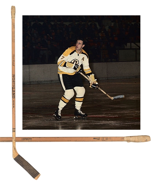 Phil Espositos Late-1960s Boston Bruins Northland Game-Used Stick