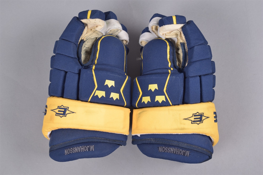 Magnus Johanssons Team Sweden 2010 Olympics Game-Worn Gloves with LOA