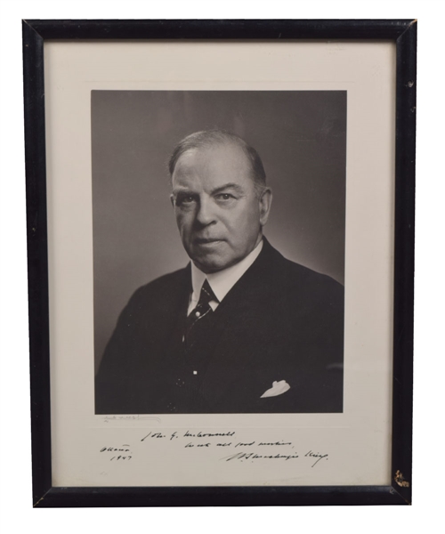 Canadian Prime Minister Mackenzie King Signed Framed Portait Photo by Yousuf Karsh (9 ½” x 12”) - 10th Prime Minister of Canada / Deceased 1950 