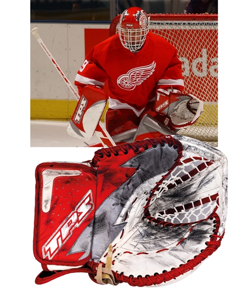 Dominik Hasek’s 2003-04 Detroit Red Wings TPS Game-Used Glove - Photo-Matched!