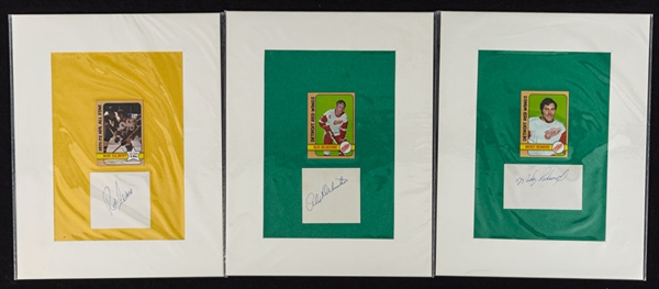 Hockey Signed Pieces (10), Hockey Artworks (3) and Late-1970s Sportcaster Hockey Cards (30) - LOA