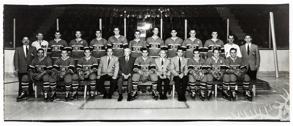Montreal Canadiens 1956-57 Stanley Cup Champions Panoramic Team Photo (8" x 19")