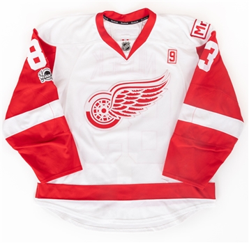Gordie Howe Detroit Red Wings Autographed White Jersey