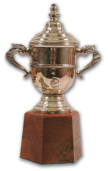 1970-71 Chicago Black Hawks Clarence Campbell Bowl Trophy Presented to Dennis Hull (11")