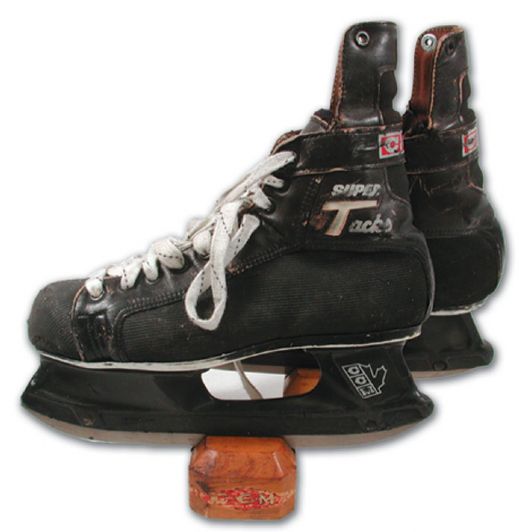 Marcel Dionnes Game Used Skates & Game Used Stick #5