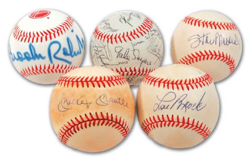 Bobby Hulls Autographed Baseball Collection of 5