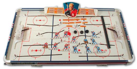 Bobby Hull Munro Table Top Hockey Game  in Original Box