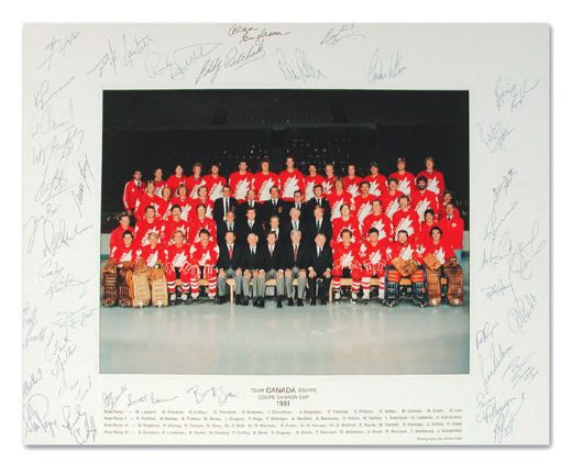 1981 Team Canada Multi-Signed Official Team Photo (20" x 16")