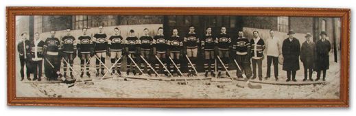 1928-29 Montreal Canadiens Panoramic Team Photo (30" x 9")