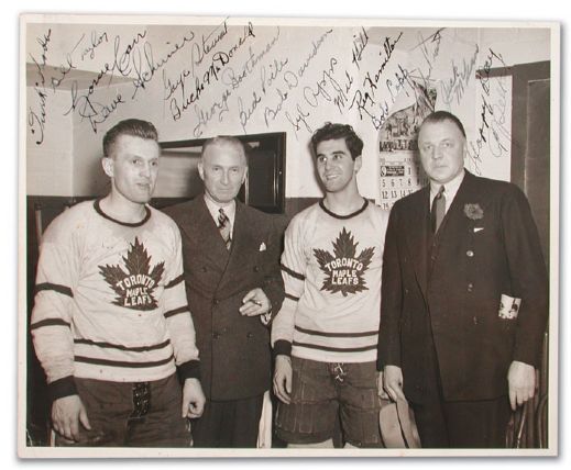 1942 Maple Leafs Dressing Room Photo Autographed by 17