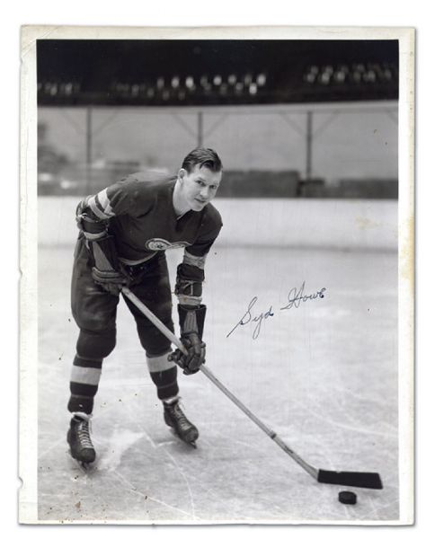 Syd Howe Autographed 8" x 10" Detroit Red Wings Photo