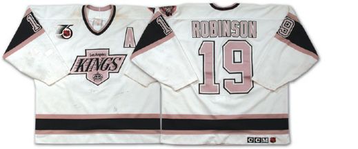 Larry Robinsons 1991-92 Los Angeles Kings Game Worn Jersey