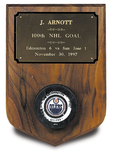 1997 Jason Arnott 100th Career NHL Milestone Goal Puck