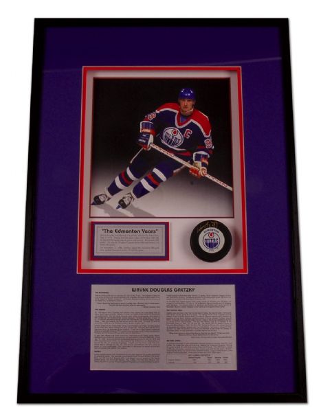 Wayne Gretzky “The Edmonton Years” Framed Autograph Display (20”  x 28”) ADDENDUM