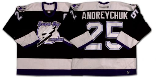 Dave Andreychuk’s 2002-03 Tampa Bay Lightning Game Worn Jersey