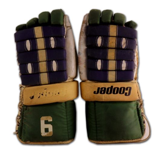 Gordie Howe’s Game Used Hartford Whalers Gloves