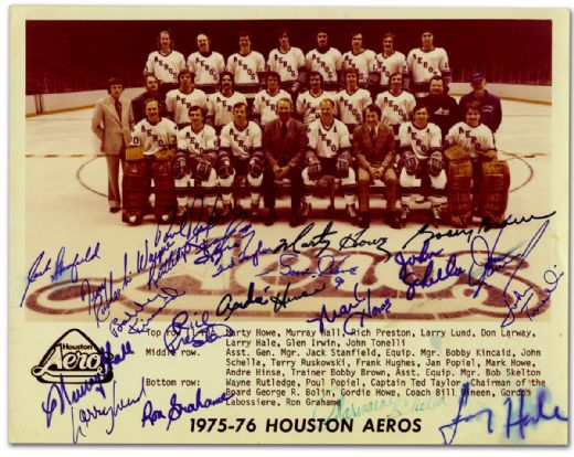 1975-76 WHA Houston Aeros Team Signed Team Photo with the Howe Family