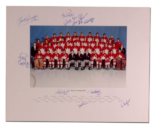 1972 Team Canada Team Photo Autographed by 10