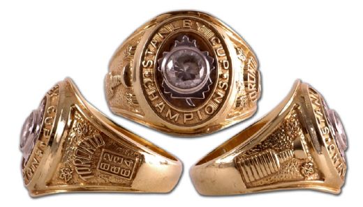 Billy Harris’ Toronto Maple Leafs Stanley Cup Gold Ring