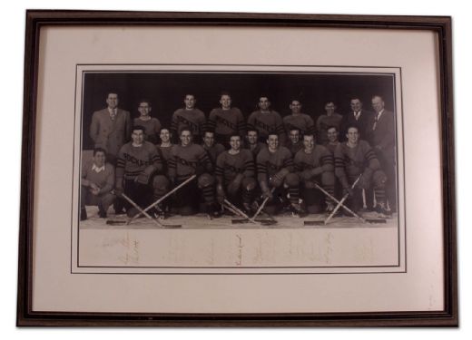 1948-49 Tacoma Rockets Team Signed Framed Team Photo (20” x 27”)