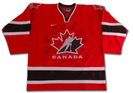 2005 Team Canada Team Signed Jersey Including Brodeur, Thornton, Nash, Heatley +++
