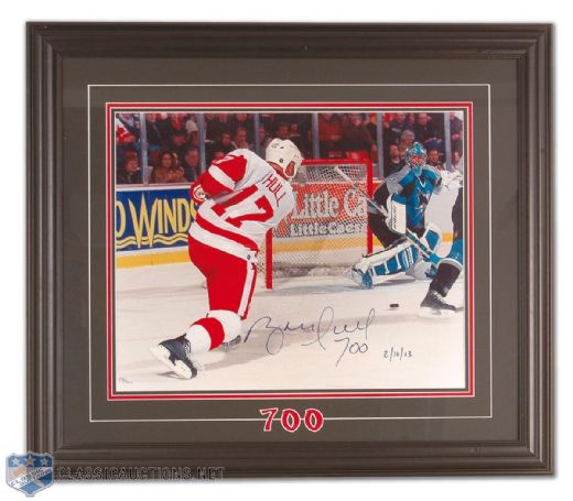 Brett Hull 700th NHL Goal Autographed Framed Photo