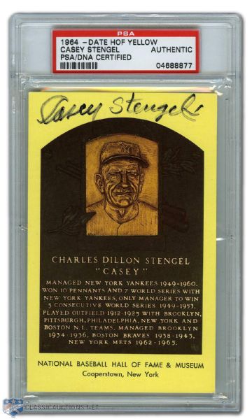 Casey Stengel Autographed Hall of Fame Postcard (PSA/DNA)