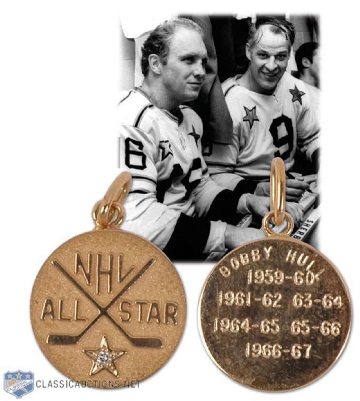 Bobby Hull 1966-67 All-Star Gold and Diamond Commemorative Charm