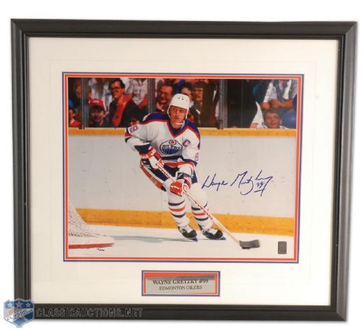 WGA Wayne Gretzky Edmonton Oilers Framed Autographed Display