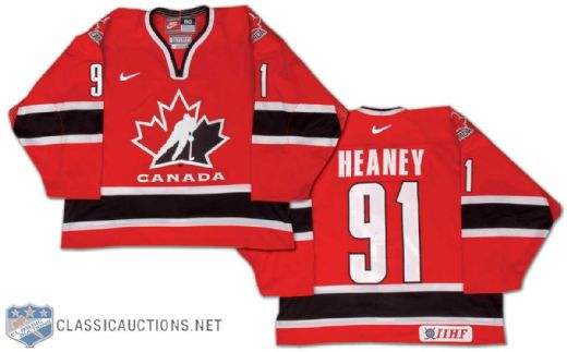 Geraldine Heaneys 2001-02 Team Canada Game Worn Jersey