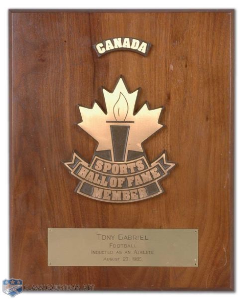 Tony Gabriels 1985 Canada Sports Hall of Fame Trophy Plaque