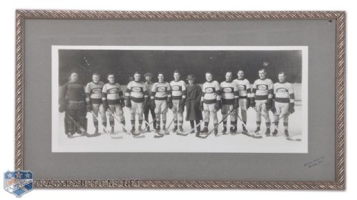 1922-23 Toronto St. Pats Framed Panoramic Team Photo (12" x 22")