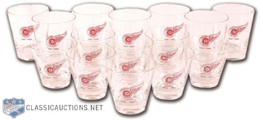 Norm Ullmans 1966-67 and 1967-68 Detroit Red Wings Glass Tumbler Collection of 1